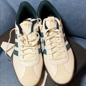 BNIB Adidas VL Court 3.0 Men's White and Teal Sneakers, size 11.5